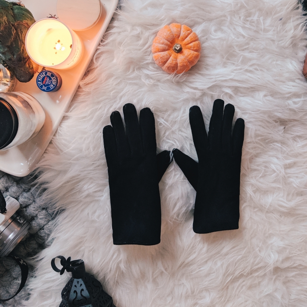 Gloves